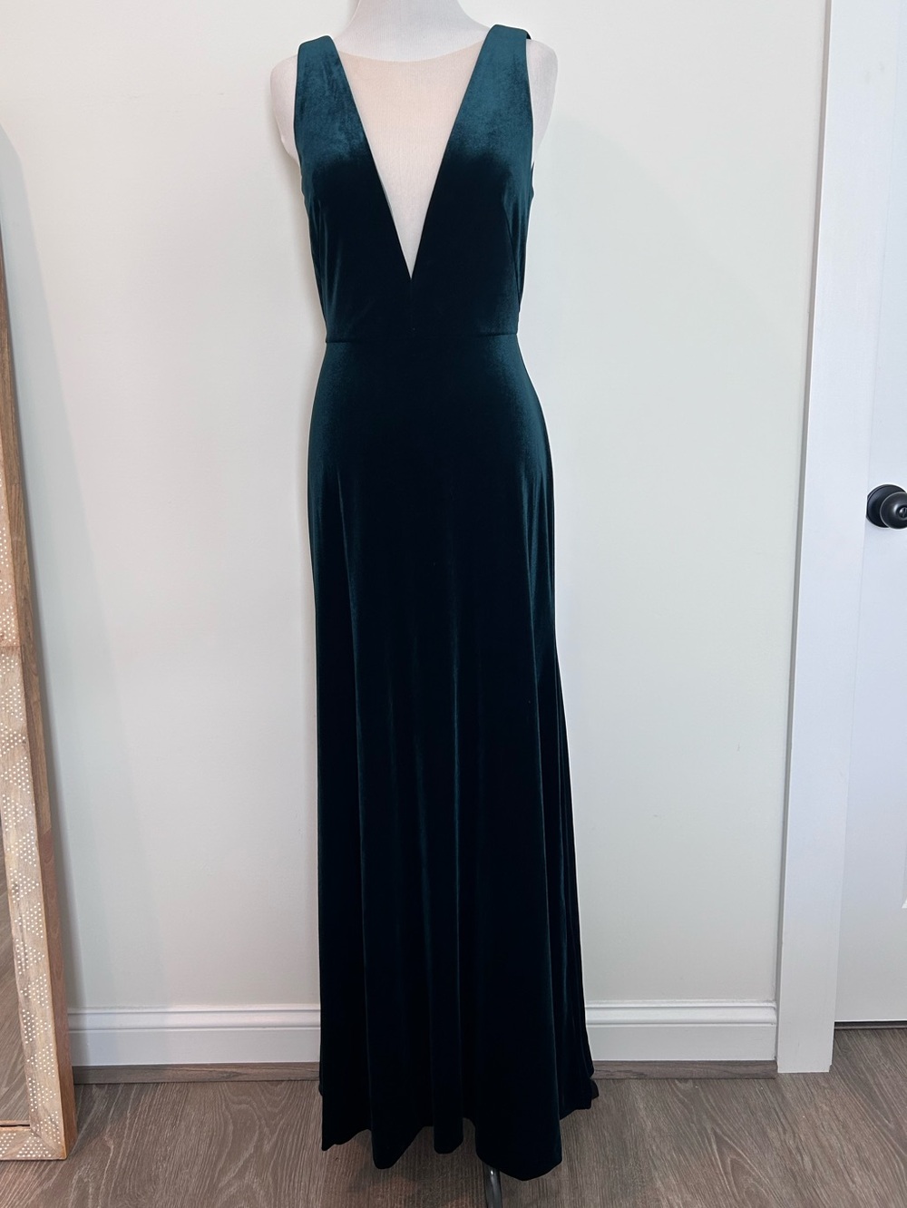 Jenny Yoo Anthropologie Logan Dark Emerald Green Velvet Column Dress ~ Size 4 - Picture 4 of 7